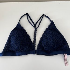 Victoria secret bra blue. Size  XL, no underwire